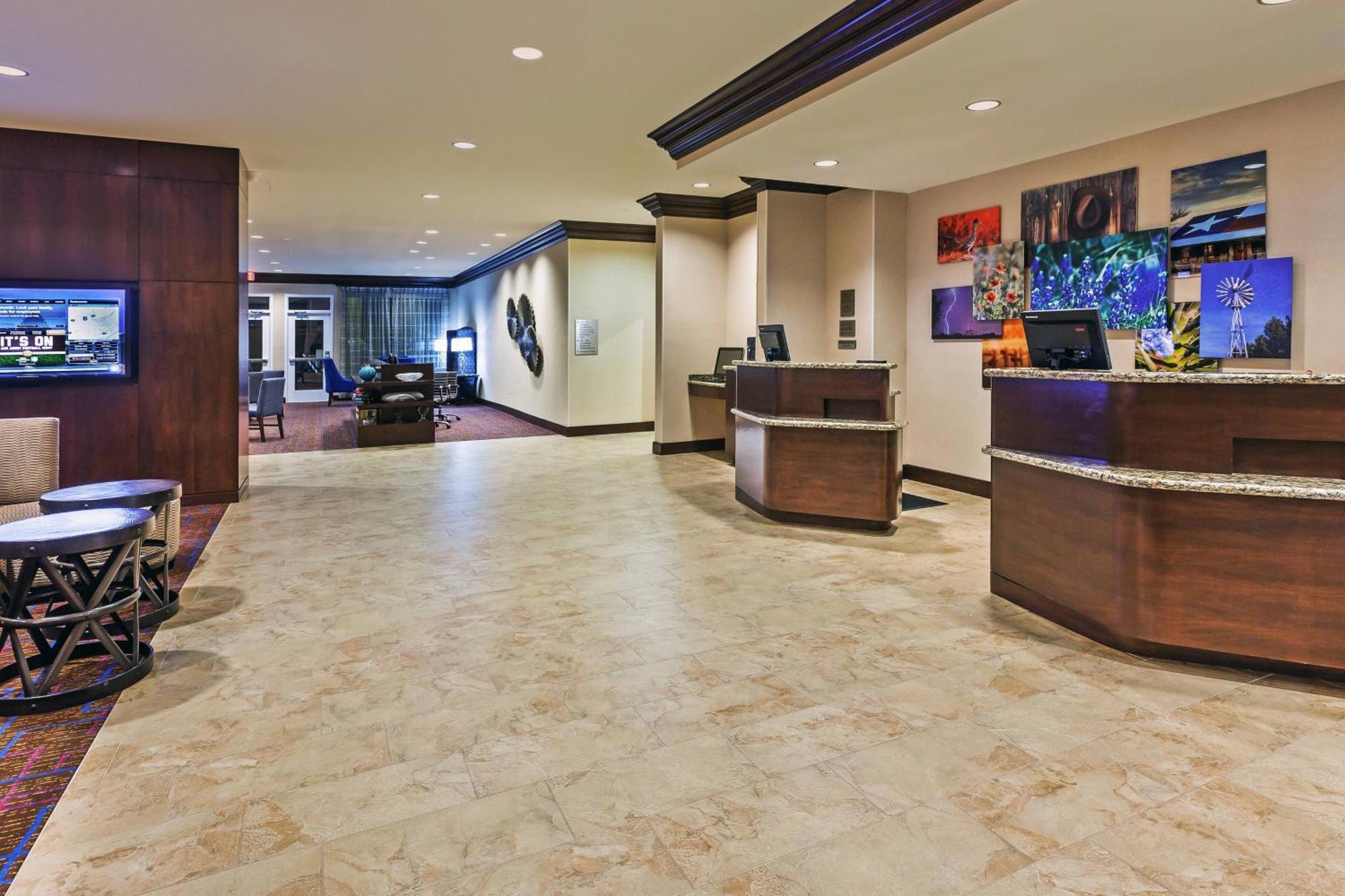 Courtyard By Marriott Odessa Hotel Buitenkant foto